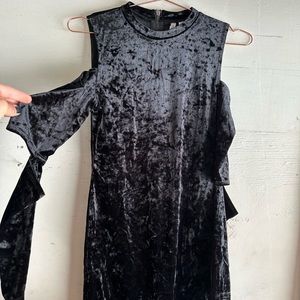 H&M black Velvet mini dress size M